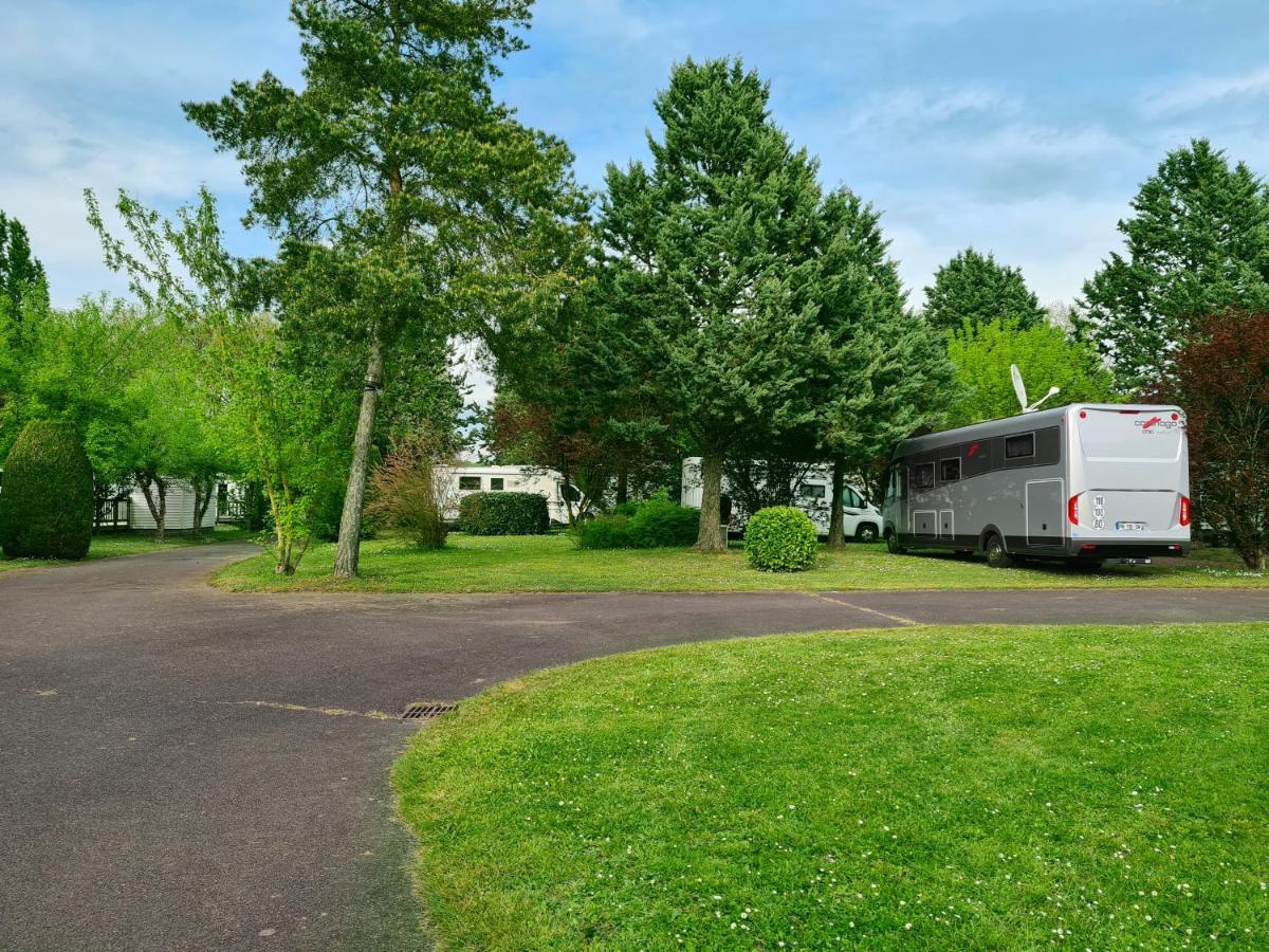 Resort & Camping - Val De Braye Bessé-sur-Braye 외부 사진
