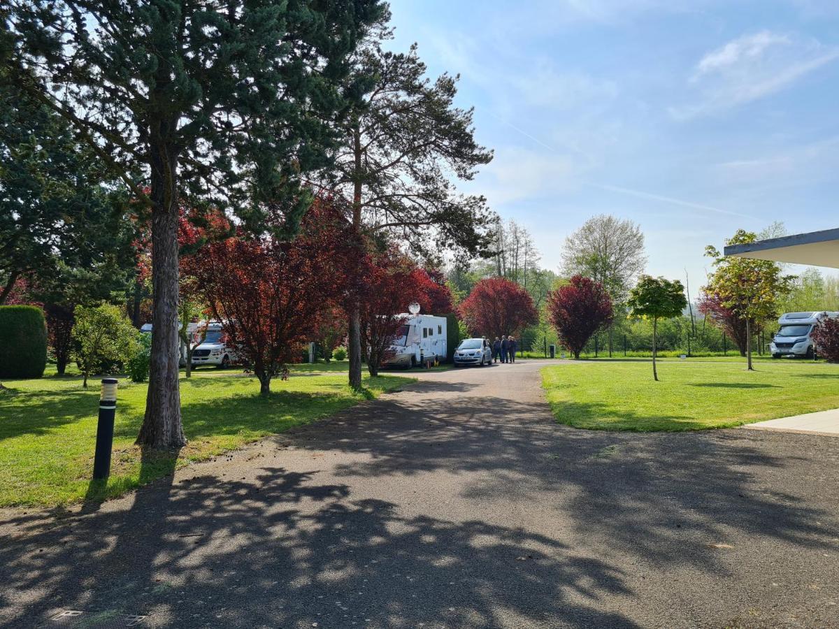 Resort & Camping - Val De Braye Bessé-sur-Braye 외부 사진