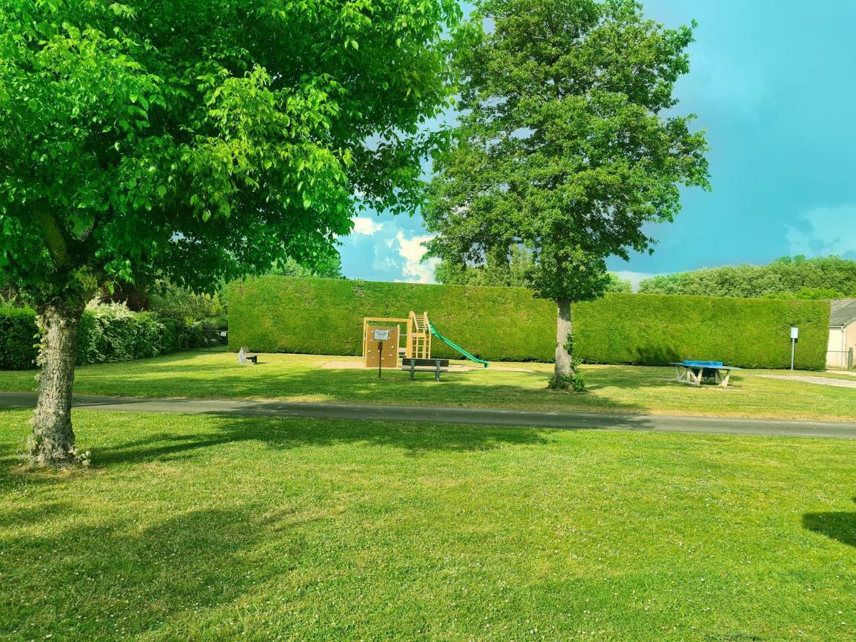 Resort & Camping - Val De Braye Bessé-sur-Braye 외부 사진