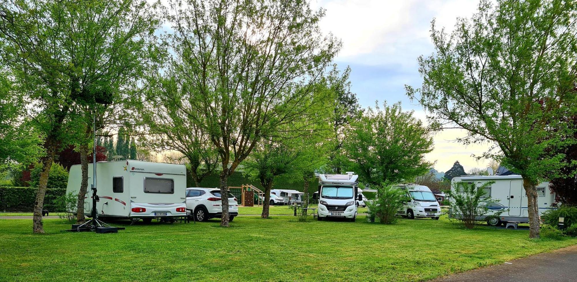 Resort & Camping - Val De Braye Bessé-sur-Braye 외부 사진